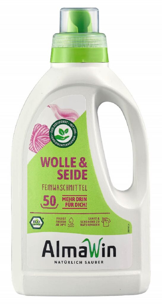 PŁYN DO PRANIA WEŁNIANYCH I JEDWABNYCH UBRAŃ (KONCENTRAT) ECO 750 ml (50 PRAŃ) - ALMAWIN
